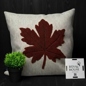 وسادة زينة منقوش عليها1